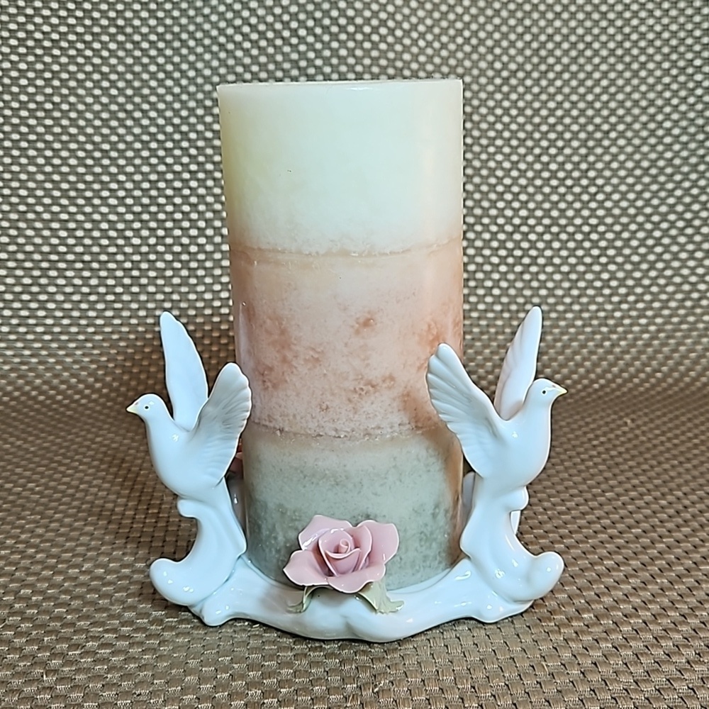 Vintage Porcelain Candle Holder Figurine Doves & Roses 🌹 1999